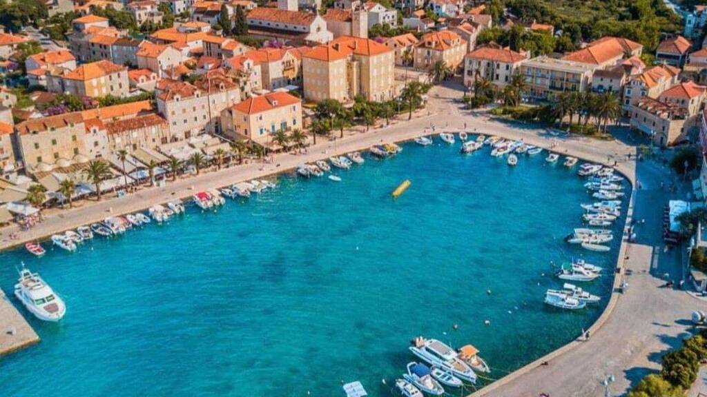 Land-/Forstwirtschaft zum Kauf 510.000 € Supetar 0