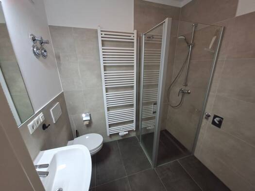 Terrassenwohnung zur Miete 326 € 1 Zimmer 32,6 m² frei ab sofort Bergstraße 23 Schloßchemnitz Chemnitz 09113