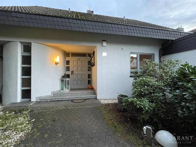 Mehrfamilienhaus zum Kauf 1.050.000 € 9 Zimmer 381 m² 1.200 m² Grundstück frei ab sofort Bamberg 96049