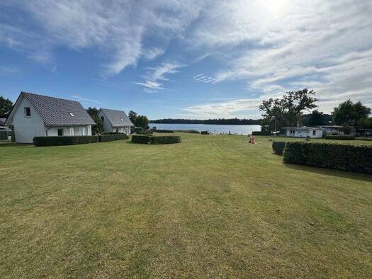 Grundstück zum Kauf 7.112 m² Grundstück Krakow Krakow am See 18292