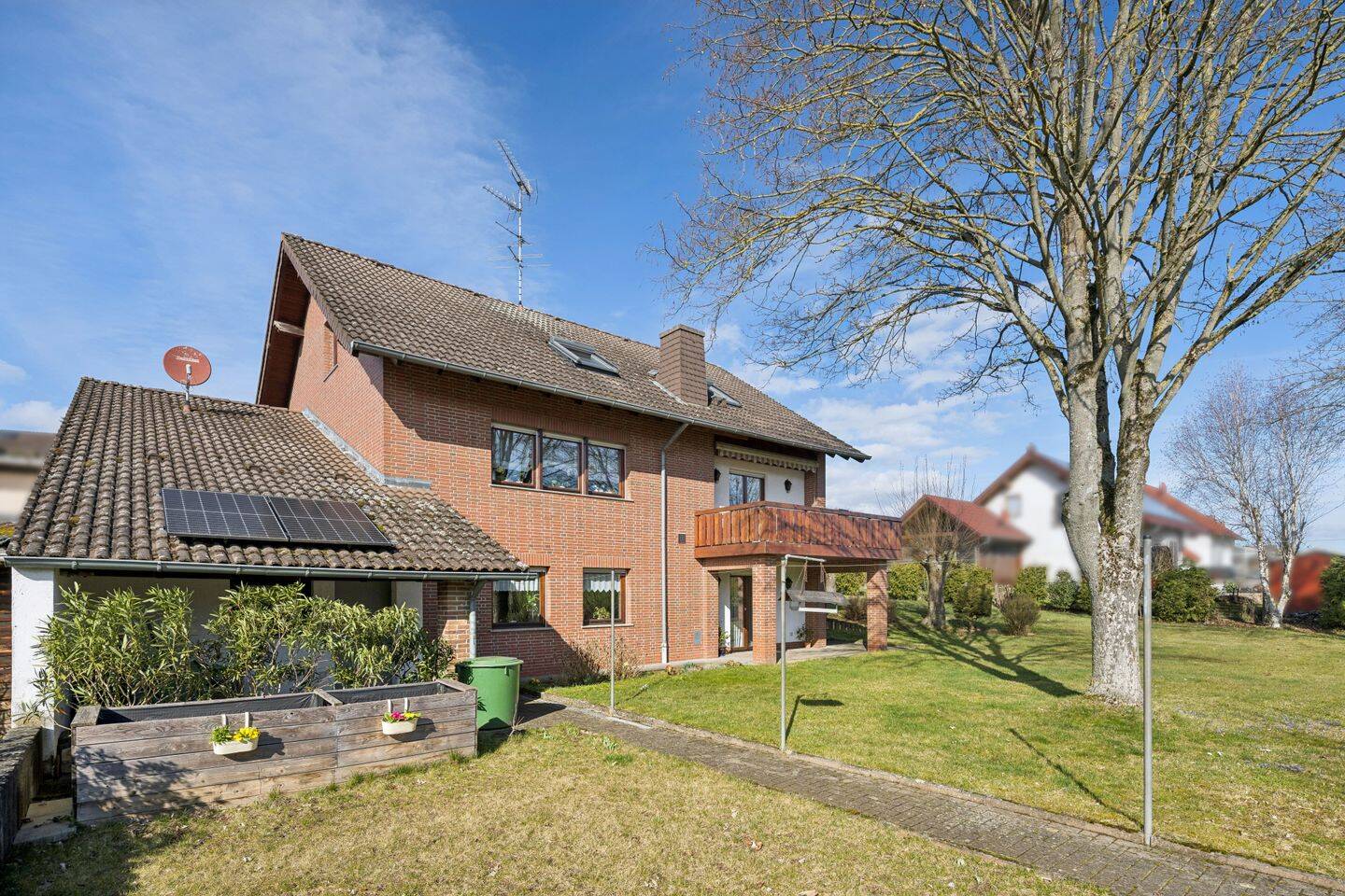 Immobilie in Hungen - Viel Platz, viel Potenzial: Gepflegtes Einfamilienhaus in Hungen-Rodheim! - Bild 0