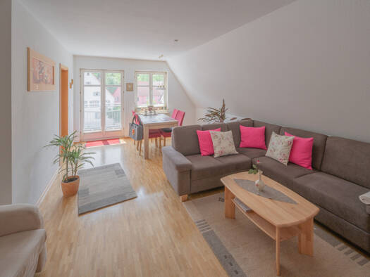 Haus zum Kauf 850.000 € 15 Zimmer 446,8 m² 522 m² Grundstück Veringenstadt 72519