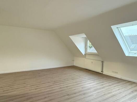 Wohnung zur Miete 1.100 € 4 Zimmer 110 m² Geschoss 3/4 frei ab sofort Altendorf Stadtbezirk III 45143