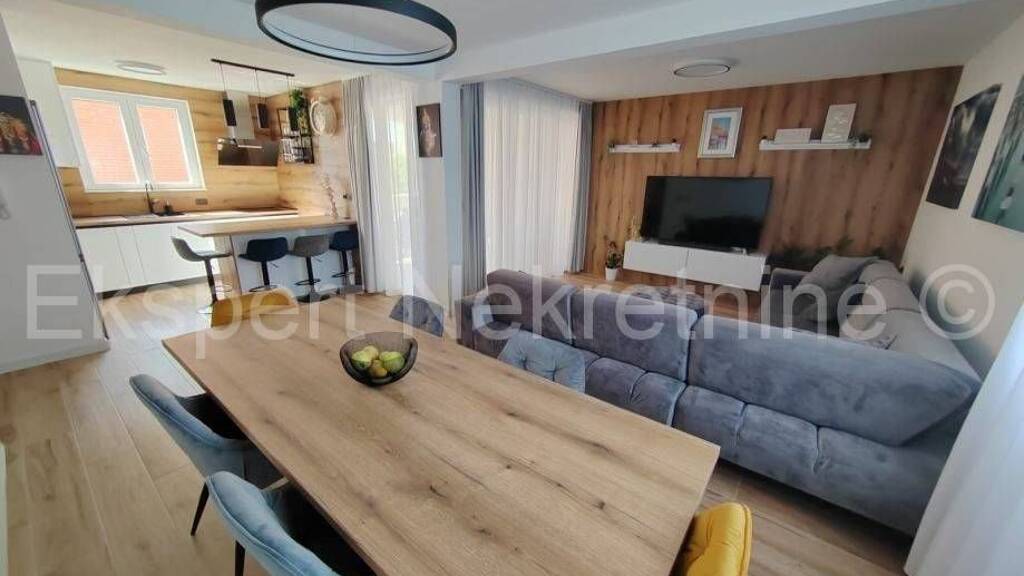 Haus zum Kauf 930.000 € 8 Zimmer 377 m² Kastela