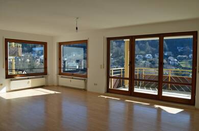 Wohnung zur Miete 757 € 3 Zimmer 87 m² 1. Geschoss frei ab sofort Hochwiesenstr. 24 Bad Wildbad Bad Wildbad 75323