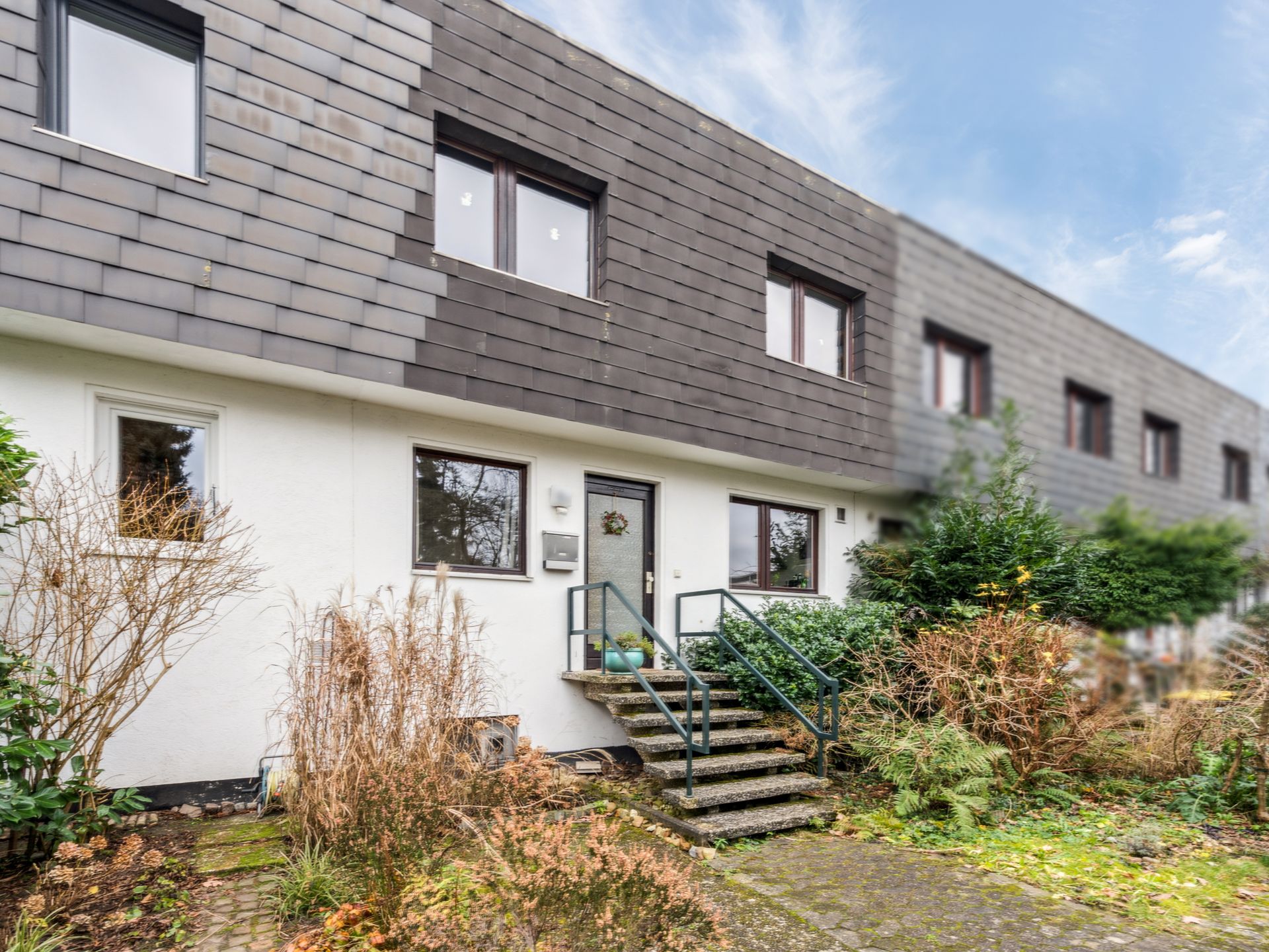 Reihenmittelhaus zum Kauf 399.000 € 6 Zimmer 140 m²<br/>Wohnfläche 183 m²<br/>Grundstück Groß-Buchholz Hannover 30655