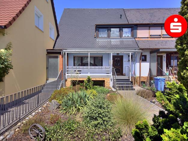 Reihenmittelhaus zum Kauf 425.000 € 5,5 Zimmer 121,6 m² 323 m² Grundstück frei ab sofort Gebersdorf Nürnberg 90449