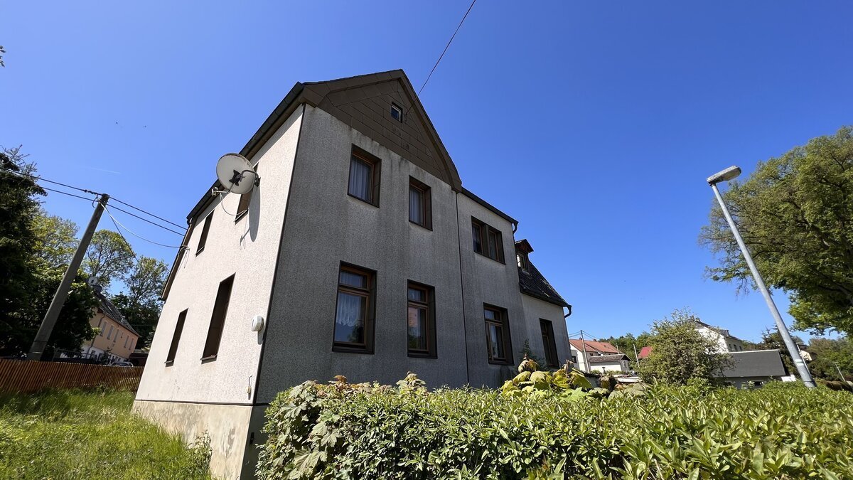 Mehrfamilienhaus zum Kauf 69.000 € 9 Zimmer 130 m²<br/>Wohnfläche 540 m²<br/>Grundstück ab sofort<br/>Verfügbarkeit Siebenbrunn Markneukirchen OT Siebenbrunn 08258