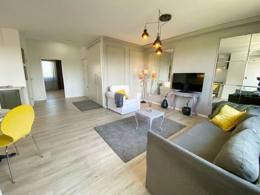 Wohnung zum Kauf 329.000 € 2 Zimmer 60 m² 5. Geschoss frei ab sofort Charlottenburg Berlin 10585