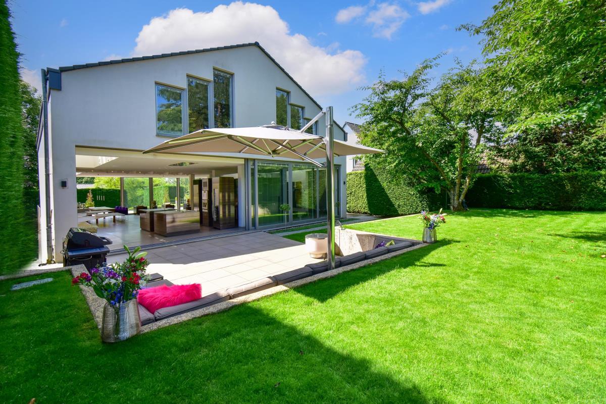 Einfamilienhaus zum Kauf 3.500.000 € 6 Zimmer 464 m²<br/>Wohnfläche 1.443 m²<br/>Grundstück Kettwig Essen 45219