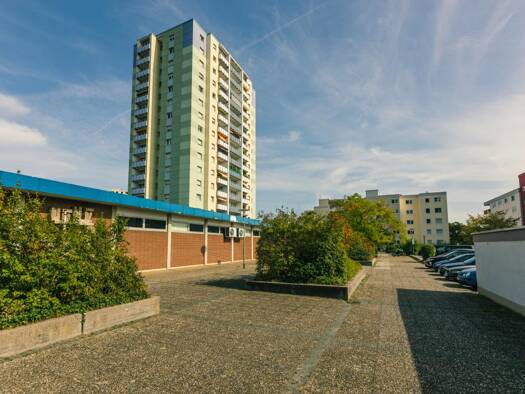 Wohnung zur Miete 649 € 2 Zimmer 58,9 m² 14. Geschoss frei ab 01.10.2026 Bayernplatz 8 Neustadt-Stadt Neustadt an der Weinstraße 67433