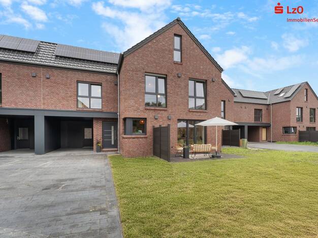 Einfamilienhaus zum Kauf - Erstbezug 523.650 € 4 Zimmer 112,4 m² 346 m² Grundstück frei ab sofort Oldenburg 26135