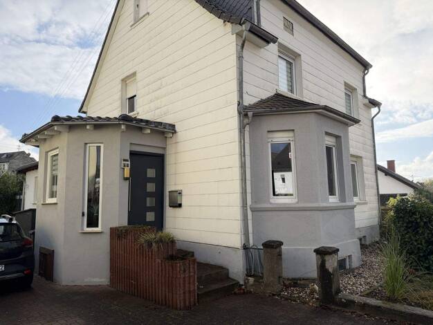 Einfamilienhaus zum Kauf 240.000 € 5 Zimmer 142 m² 671 m² Grundstück Lützingen Burgbrohl 56659