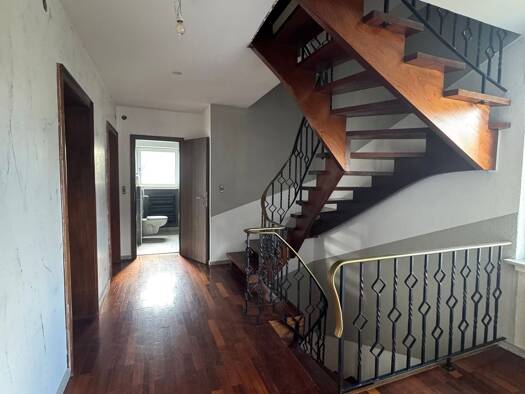 Einfamilienhaus zum Kauf 290.000 € 10 Zimmer 190 m² 200 m² Grundstück Büren 33142