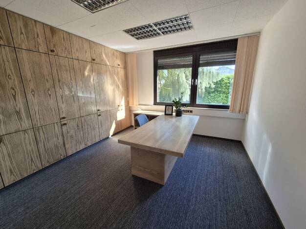 Bürofläche zur Miete provisionsfrei 490 € 23 m² Bürofläche Stixchesstraße Manfort Leverkusen 51377