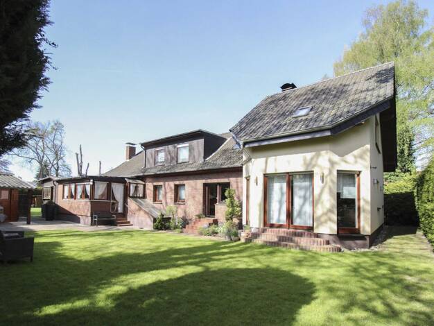 Einfamilienhaus zum Kauf 595.000 € 8 Zimmer 243,4 m² 781,2 m² Grundstück Sennelager Paderborn 33104