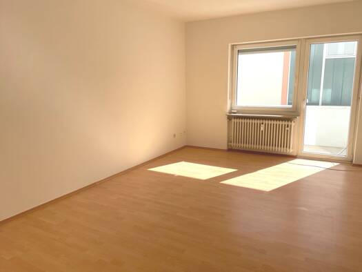Wohnung zur Miete 660 € 2 Zimmer 55 m² frei ab sofort Reinhausen Regensburg 93059