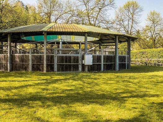 Haus zum Kauf 4.500.000 € 3.500 m² Anzano del Parco 22040