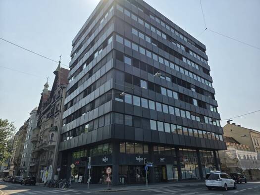 Bürofläche zur Miete 12 € 235,9 m² Bürofläche Innere Stadt Graz 8010