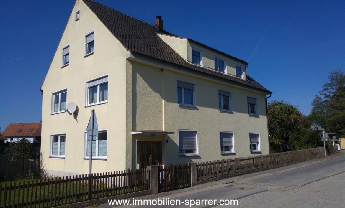 Haus zum Kauf 295.000 € 11 Zimmer 266,7 m²<br/>Wohnfläche 1.635 m²<br/>Grundstück Luhe Luhe-Wildenau 92706