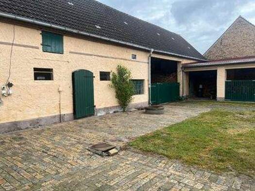 Einfamilienhaus zum Kauf 260.000 € 8 Zimmer 118 m² 6.180 m² Grundstück Sorno Finsterwalde 03238