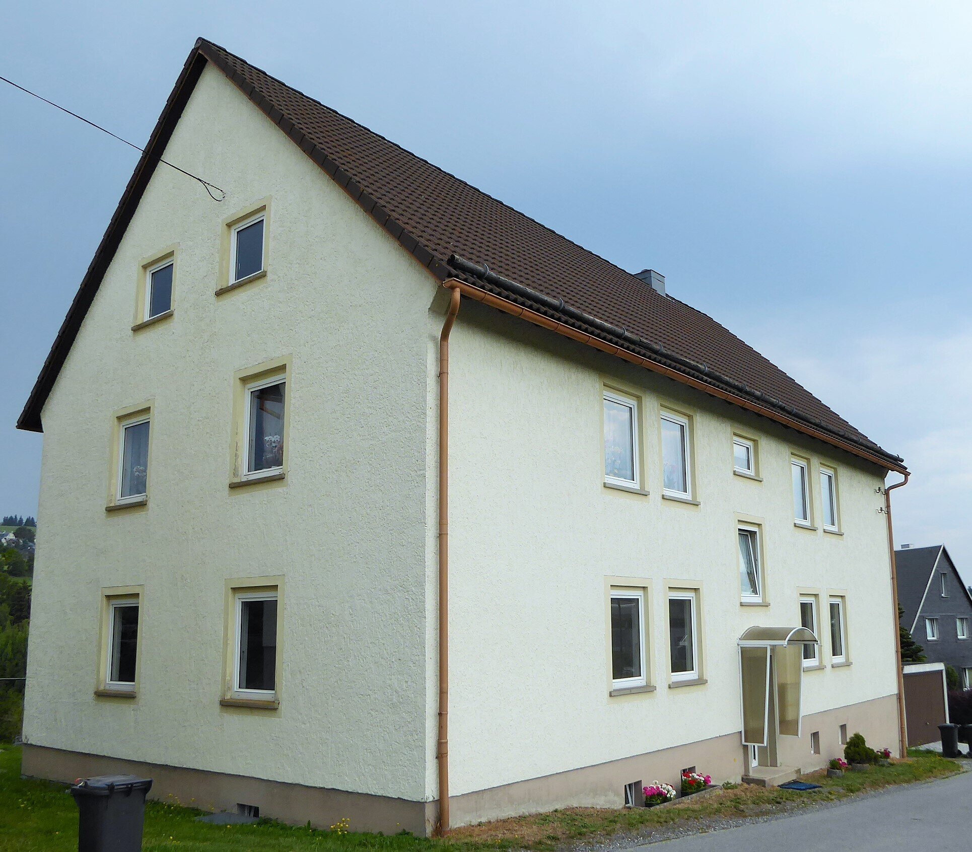 Wohnung zur Miete 358 € 3 Zimmer 65 m²<br/>Wohnfläche 1.<br/>Geschoss Taubenbacher Weg 67 Saalfeld/Saale 07318