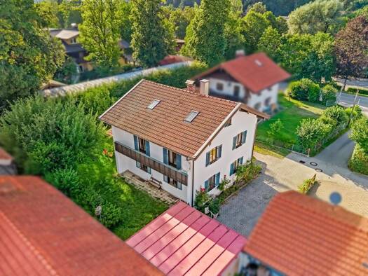 Mehrfamilienhaus zum Kauf 599.000 € 8 Zimmer 173 m² 718 m² Grundstück Tulpenweg 2 Frasdorf Frasdorf 83112