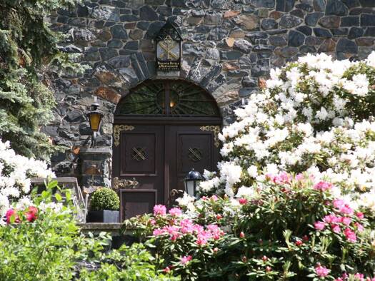 Sonstiges zum Kauf 2.800.000 € 28 Zimmer 2.820 m² 19.861 m² Grundstück Hartenstein 08118