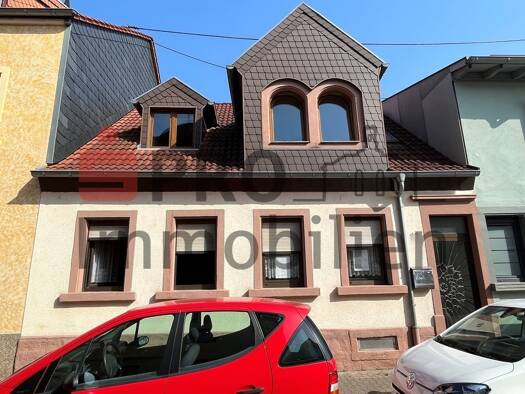 Reihenmittelhaus zum Kauf 125.000 € 6 Zimmer 114 m² 243 m² Grundstück Brebach-Fechingen Saarbrücken 66130