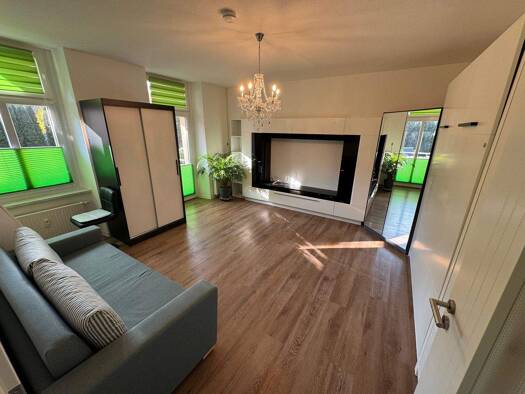 Wohnung zur Miete 410 € 1 Zimmer 42,6 m² 1. Geschoss frei ab sofort Parkstraße 12a Oschatz 04758