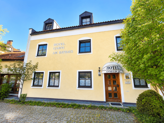 Mehrfamilienhaus zum Kauf provisionsfrei 638.000 € 15 Zimmer 413 m² 486 m² Grundstück frei ab sofort Dorfen 84405