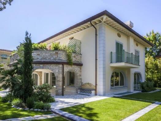 Villa zum Kauf 10 Zimmer 750 m² 750 m² Grundstück Forte dei Marmi