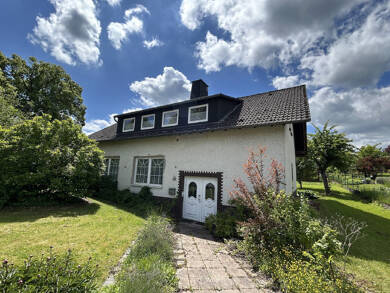 Einfamilienhaus zum Kauf 169.000 € 3 Zimmer 102 m² 690 m² Grundstück Rhoden Diemelstadt-Rhoden 34474