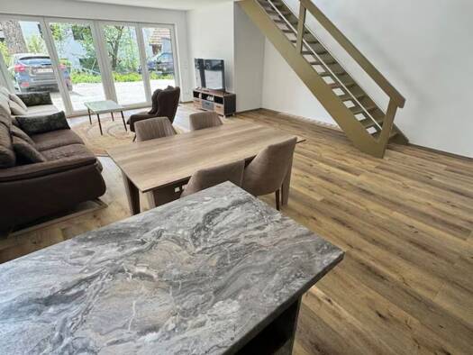 Maisonette zur Miete 1.100 € 3 Zimmer 110 m² Geschoss EG/3 frei ab sofort Bad Dürrheim 78073