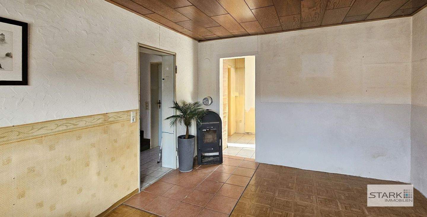 Immobilie in Weikersheim - Aussicht, Garten & Garage – ein Eigenheim für Anpacker! - Bild 3