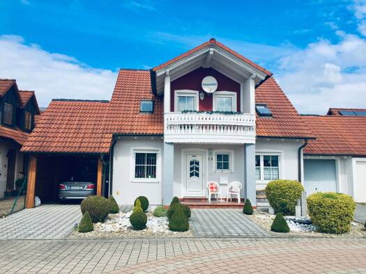 Einfamilienhaus zum Kauf provisionsfrei 599.899 € 5 Zimmer 120 m² 490 m² Grundstück frei ab sofort Mecklenburger Straße 29 Langenzenn Langenzenn 90579