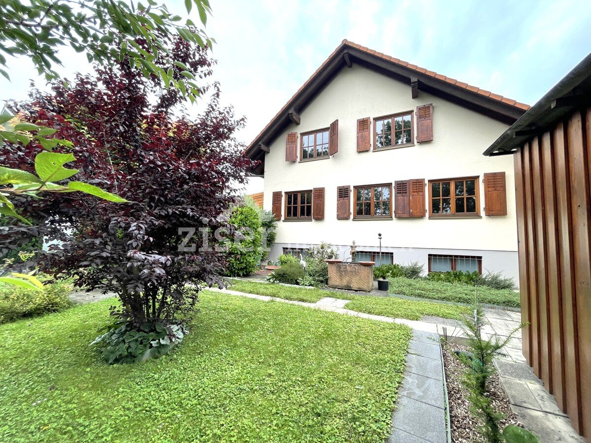 Einfamilienhaus zum Kauf 948.000 € 6 Zimmer 173,8 m²<br/>Wohnfläche 749 m²<br/>Grundstück Bahlingen 79353