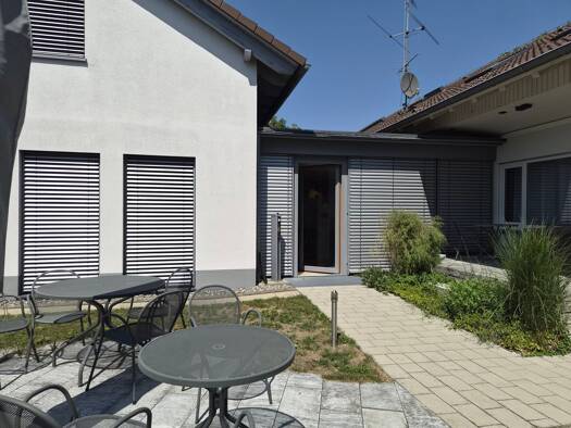 Bürogebäude zur Miete 11 € 5 Zimmer 160 m² Bürofläche Staig Fronreute 88273