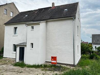 Mehrfamilienhaus zum Kauf 249.000 € 7 Zimmer 170 m² 700 m² Grundstück Löbau Löbau 02708