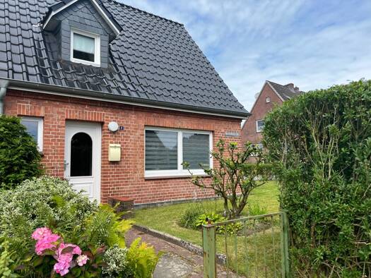 Doppelhaushälfte zum Kauf 169.000 € 4 Zimmer 63 m² 426 m² Grundstück Meldorf 25704