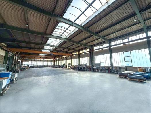 Lagerhalle zur Miete 6,50 € 1.100 m² Lagerfläche Nunbichl Trostberg 83308