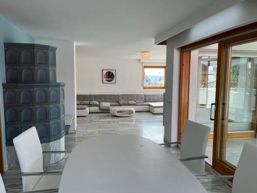 Mehrfamilienhaus zur Miete 2.300 € 8 Zimmer 230 m² 1.024 m² Grundstück frei ab sofort Unter der Risihalde 4 Dürbheim 78589