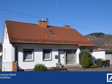 Mehrfamilienhaus zum Kauf 375.000 € 10 Zimmer 220 m² 740 m² Grundstück Siegen 57080