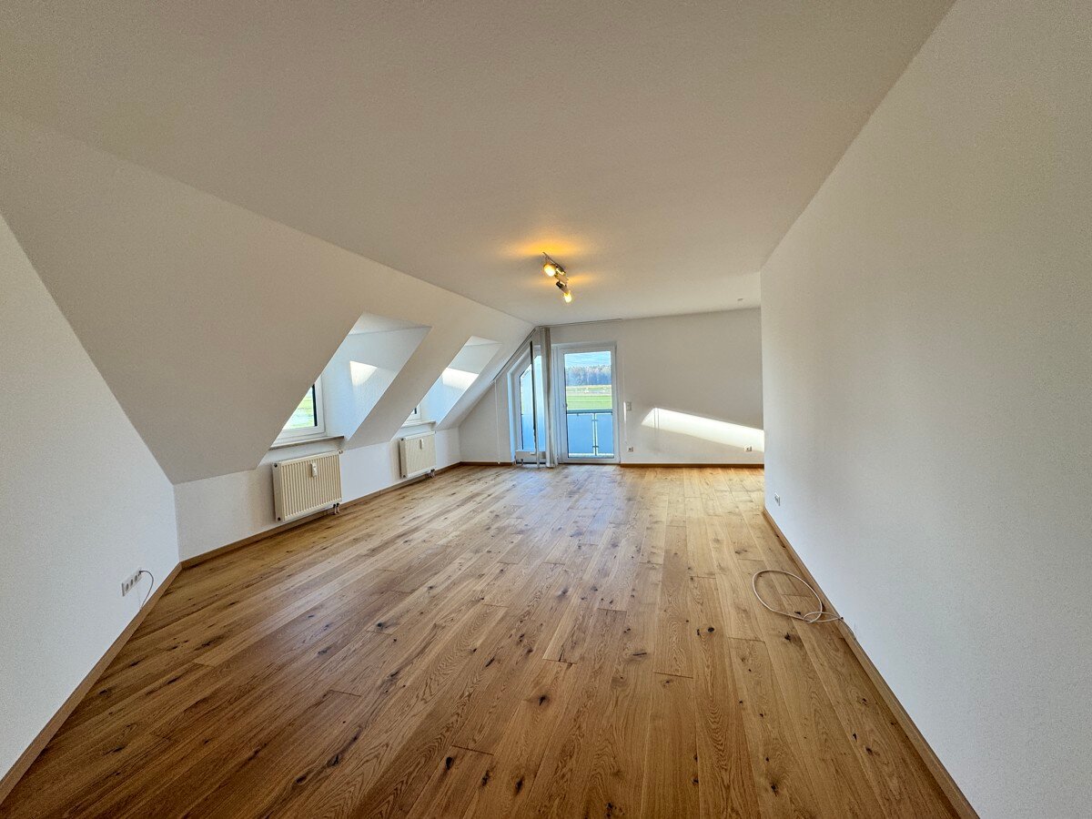 Wohnung zum Kauf 305.000 € 2 Zimmer 77,5 m²<br/>Wohnfläche 1.<br/>Geschoss Regelsbach Regelsbach 91189