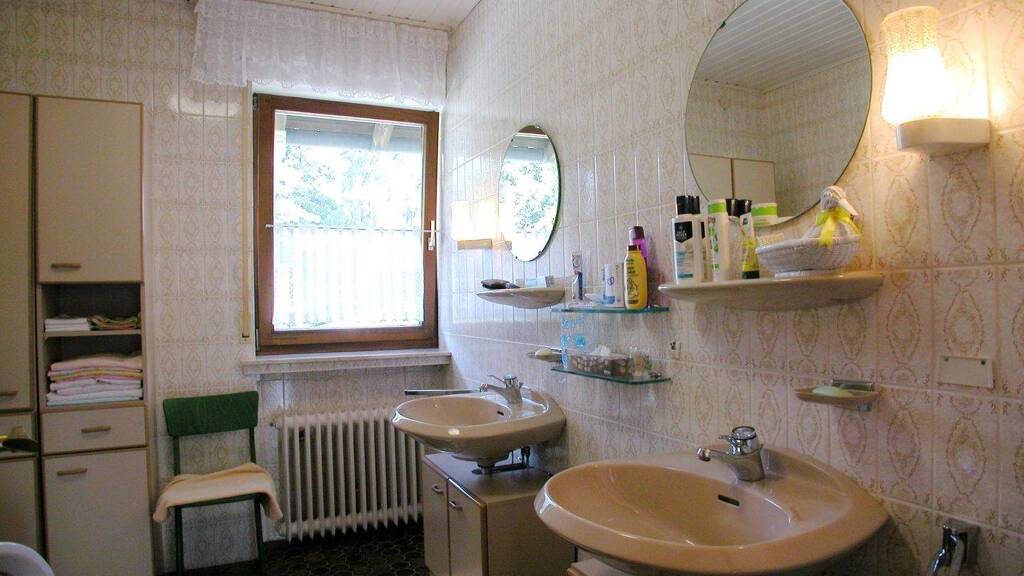 Studio zur Miete 650 € 1 Zimmer 40 m² frei ab sofort Bad Lippspringe 33175