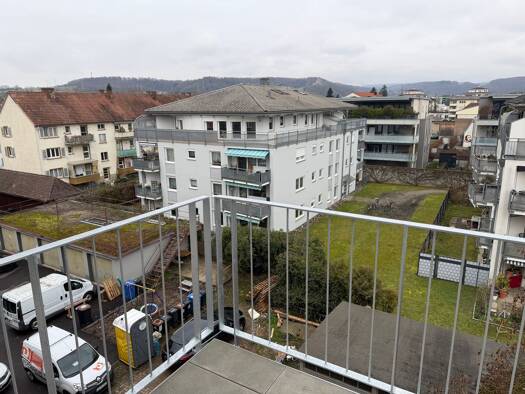 Wohnung zur Miete 1.100 € 2,5 Zimmer 68 m² Geschoss 2/3 frei ab 01.06.2026 Mozartstraße 8 Lörrach 79539