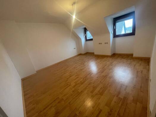 Wohnung zur Miete 700 € 2 Zimmer 46 m² Geschoss 2/2 frei ab sofort Rodenkirchen Köln 50996