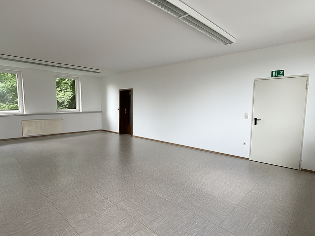 Bürofläche zur Miete 1.800 € 6 Zimmer 200 m² Bürofläche Fürth 90765