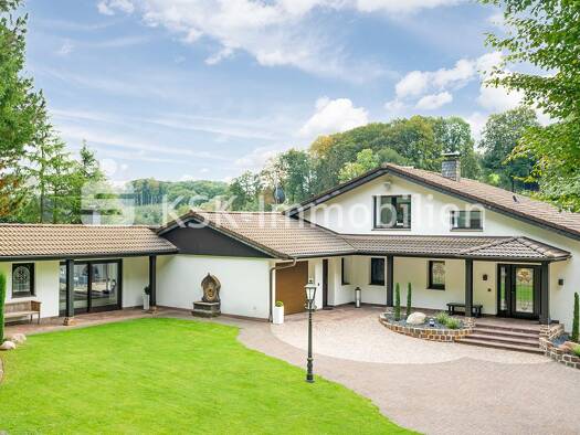 Einfamilienhaus zum Kauf 1.490.000 € 6 Zimmer 300 m² 3.056 m² Grundstück Leichlingen 42799