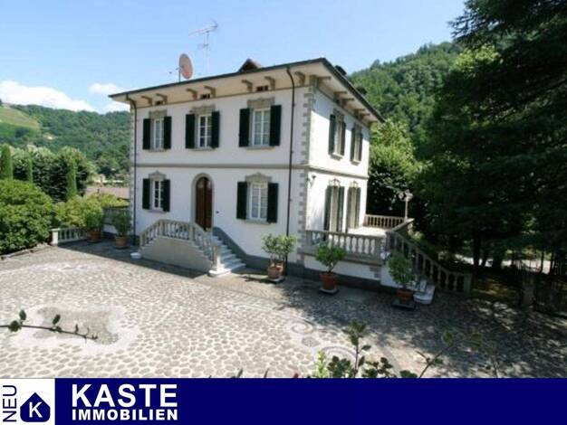 Haus zum Kauf 1.200.000 € 6 Zimmer 820 m² 5.000 m² Grundstück Bagni di Lucca 55022